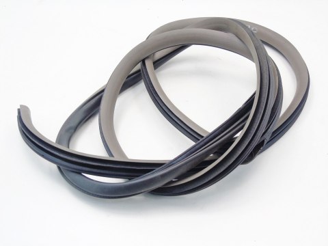 USZCZELKA DRZWI LEWY TYŁ NISSAN MURANO I Z50 3.5 4X4 2003-2007 USZCZELKA DRZWI LEWY TYŁ NISSAN MURANO I Z50 3.5 4X4 2003-2007
