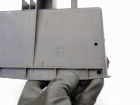 SCHOWEK PÓŁKA POD RADIO KONSOLI CITROEN C3 I 1.1 1.4 2002-2007 SCHOWEK PÓŁKA POD RADIO KONSOLI CITROEN C3 I 1.1 1.4 2002-2007