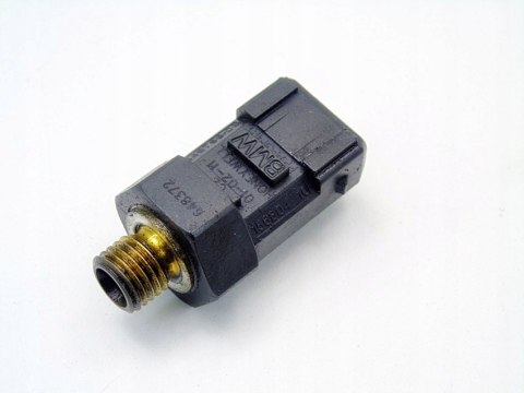 CZUJNIK OLEJU 2.0 i BMW N43 E60 E61 E90 E91 E92 E93 E81 E82 E88 E87 7549796 CZUJNIK OLEJU 2.0 i BMW N43 E60 E61 E90 E91 E92 E93 E81 E82 E88 E87 7549796