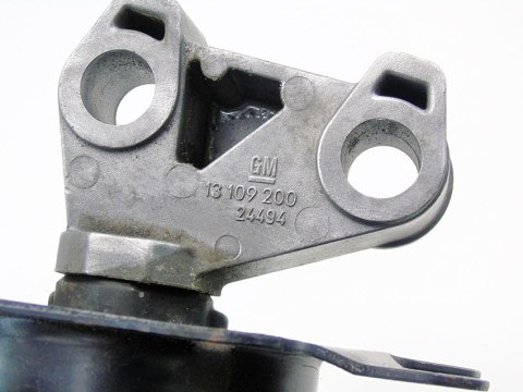 ŁAPA PODUSZKA 13109200 SKRZYNI BIEGÓW OPEL CORSA C 1.3 CDTI 3D 2003-2009 ŁAPA PODUSZKA 13109200 SKRZYNI BIEGÓW OPEL CORSA C 1.3 CDTI 3D 2003-2009