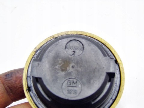 KOREK WLEWU OLEJU 1.0 12V CORSA C D AGILA WAGON R 90412508 KOREK WLEWU OLEJU 1.0 12V CORSA C D AGILA WAGON R 90412508