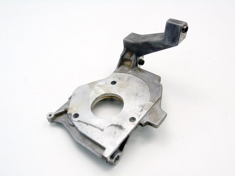 ŁAPA POMPY WTRYSKOWEJ 1.6 TDCI FOCUS II C-MAX VOLVO C30 S40 V50 S80 V70 ŁAPA POMPY WTRYSKOWEJ 1.6 TDCI FOCUS II C-MAX VOLVO C30 S40 V50 S80 V70