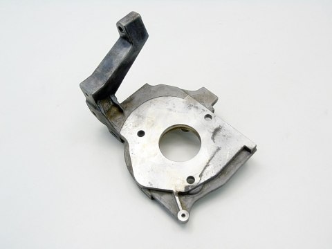 ŁAPA POMPY WTRYSKOWEJ 1.6 TDCI FOCUS II C-MAX VOLVO C30 S40 V50 S80 V70 ŁAPA POMPY WTRYSKOWEJ 1.6 TDCI FOCUS II C-MAX VOLVO C30 S40 V50 S80 V70