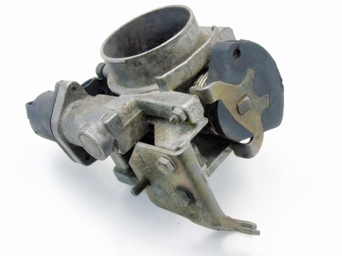 PRZEPUSTNICA 1.4 1.6 16V ASTRA F G VECTRA B ZAFIRA A TIGRA 90501011 PRZEPUSTNICA 1.4 1.6 16V ASTRA F G VECTRA B ZAFIRA A TIGRA 90501011