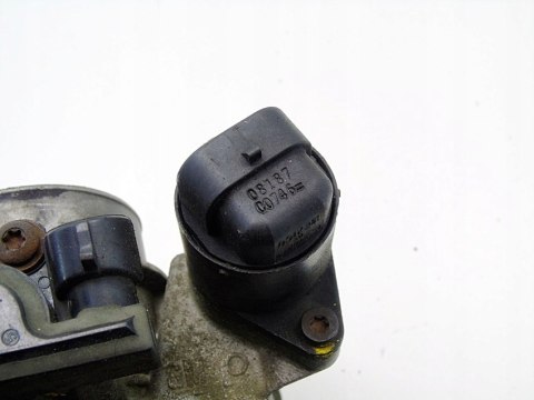 PRZEPUSTNICA 1.4 1.6 16V ASTRA F G VECTRA B ZAFIRA A TIGRA 90501011 PRZEPUSTNICA 1.4 1.6 16V ASTRA F G VECTRA B ZAFIRA A TIGRA 90501011