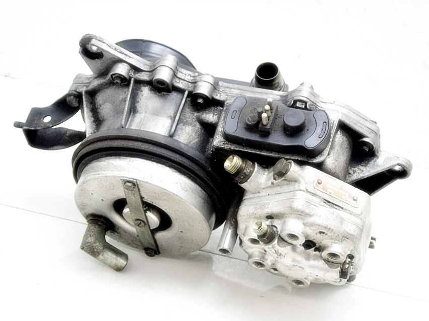 ROZDZIELACZ PALIWA 2.6 12V MERCEDES W124 S124 E260 ROZDZIELACZ PALIWA 2.6 12V MERCEDES W124 S124 E260