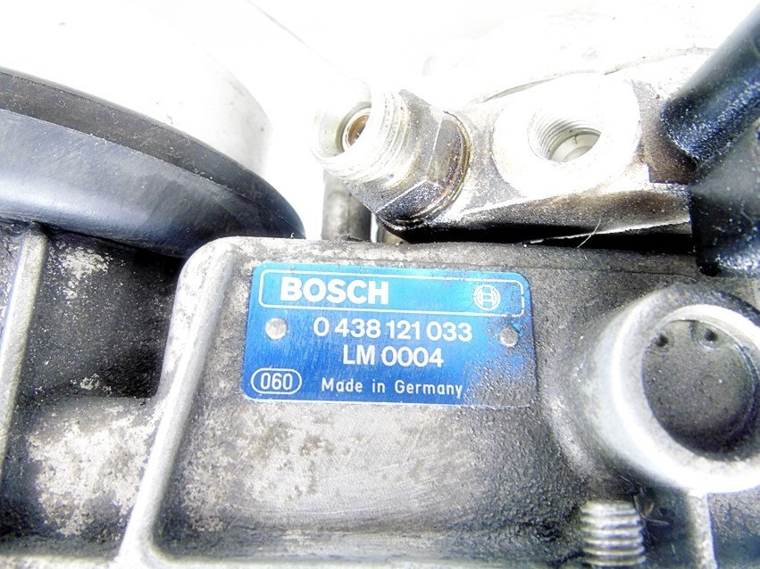 ROZDZIELACZ PALIWA 2.6 12V MERCEDES W124 S124 E260 ROZDZIELACZ PALIWA 2.6 12V MERCEDES W124 S124 E260