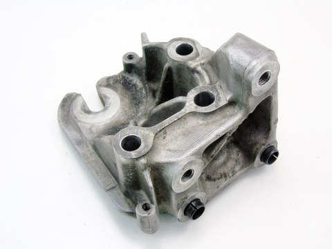 ŁAPA SILNIKA 2.0 HDI 407 C5 C4 508 607 SCUDO JUMPY ULYSSE EXPERT 9682417480 ŁAPA SILNIKA 2.0 HDI 407 C5 C4 508 607 SCUDO JUMPY ULYSSE EXPERT 9682417480