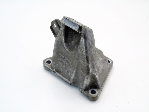 ŁAPA SILNIKA 2.8 V6 AUDI A4 B5 B6 A6 C5 A8 D2 PASSAT 8D0199308D 2.4 V6 ŁAPA SILNIKA 2.8 V6 AUDI A4 B5 B6 A6 C5 A8 D2 PASSAT 8D0199308D 2.4 V6