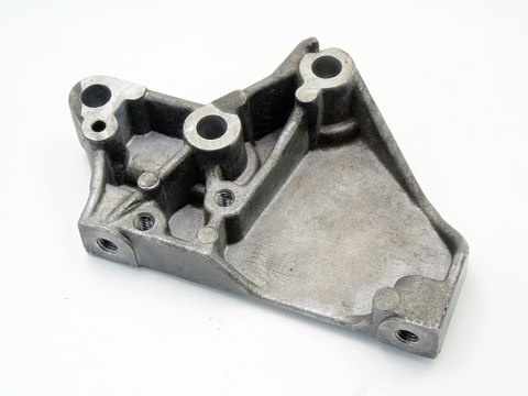 ŁAPA WSPORNIK SILNIKA 2.4 T B VOLVO V70 I II S70 C70 S80 S60 XC70 9180996 ŁAPA WSPORNIK SILNIKA 2.4 T B VOLVO V70 I II S70 C70 S80 S60 XC70 9180996