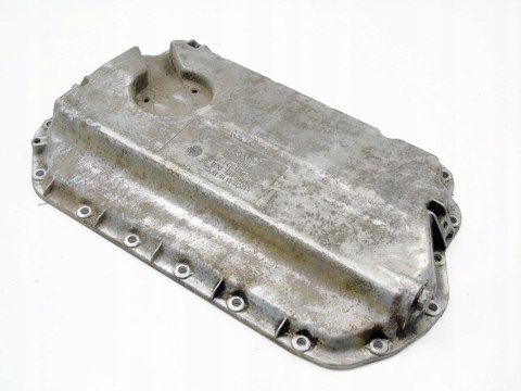 MISKA OLEJU 2.8 V6 AUDI A4 B5 B6 A6 C5 A8 D2 PASSAT 078103604 2.4 V6 MISKA OLEJU 2.8 V6 AUDI A4 B5 B6 A6 C5 A8 D2 PASSAT 078103604 2.4 V6