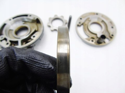POMPA OLEJU 2.4 T VOLVO V70 I II S70 C70 S80 S60 XC70 9458426 POMPA OLEJU 2.4 T VOLVO V70 I II S70 C70 S80 S60 XC70 9458426