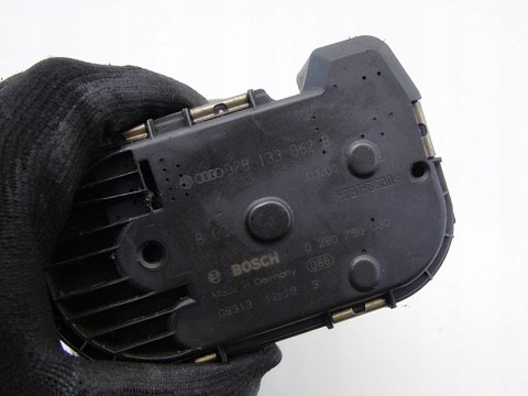 PRZEPUSTNICA 2.8 V6 AUDI A4 B5 B6 A6 C5 A8 D2 PASSAT 078133062B 2.4 V6 PRZEPUSTNICA 2.8 V6 AUDI A4 B5 B6 A6 C5 A8 D2 PASSAT 078133062B 2.4 V6