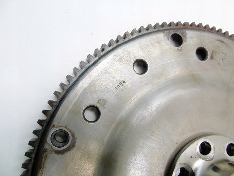 KOŁO ZAMACHOWE 2.0 TDI AUDI A4 B8 A5 A6 C7 Q5 Q3 CNH 06H105323R TIGUAN KOŁO ZAMACHOWE 2.0 TDI AUDI A4 B8 A5 A6 C7 Q5 Q3 CNH 06H105323R TIGUAN