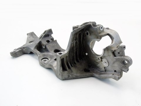 ŁAPA SILNIKA 2.0 TDI AUDI A4 B8 A5 A6 C7 Q5 Q3 CNH 04L903143B TIGUAN PASSAT ŁAPA SILNIKA 2.0 TDI AUDI A4 B8 A5 A6 C7 Q5 Q3 CNH 04L903143B TIGUAN PASSAT