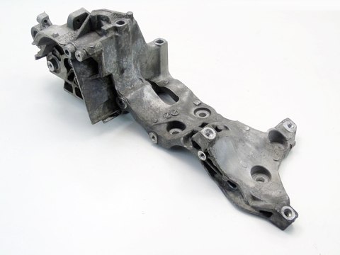 ŁAPA SILNIKA 2.0 TDI AUDI A4 B8 A5 A6 C7 Q5 Q3 CNH 04L903143B TIGUAN PASSAT ŁAPA SILNIKA 2.0 TDI AUDI A4 B8 A5 A6 C7 Q5 Q3 CNH 04L903143B TIGUAN PASSAT