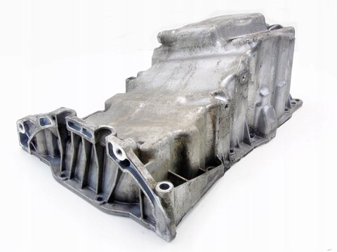 MISKA OLEJU 2.0 TDI AUDI A4 B8 A5 A6 C7 Q5 Q3 CNH 04L103601P MISKA OLEJU 2.0 TDI AUDI A4 B8 A5 A6 C7 Q5 Q3 CNH 04L103601P