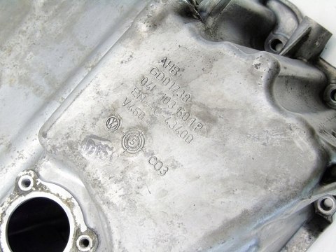 MISKA OLEJU 2.0 TDI AUDI A4 B8 A5 A6 C7 Q5 Q3 CNH 04L103601P MISKA OLEJU 2.0 TDI AUDI A4 B8 A5 A6 C7 Q5 Q3 CNH 04L103601P