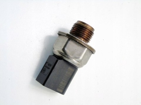 CZUJNIK CIŚNIENIA PALIWA 2.0 TDI AUDI A4 B8 A5 A6 C7 Q5 Q3 CNH 04L906054 CZUJNIK CIŚNIENIA PALIWA 2.0 TDI AUDI A4 B8 A5 A6 C7 Q5 Q3 CNH 04L906054