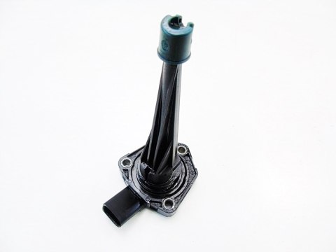 CZUJNIK POZIOMU OLEJU 2.0 TDI AUDI A4 B8 A5 A6 C7 Q5 Q3 CNH 07P907660 CZUJNIK POZIOMU OLEJU 2.0 TDI AUDI A4 B8 A5 A6 C7 Q5 Q3 CNH 07P907660