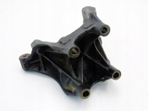 ŁAPA WSPORNIK SILNIKA 2.0 TDI AUDI A4 B8 A5 A6 C7 Q5 Q3 CNH 04L131159C ŁAPA WSPORNIK SILNIKA 2.0 TDI AUDI A4 B8 A5 A6 C7 Q5 Q3 CNH 04L131159C