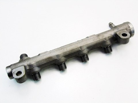 LISTWA WTRYSKOWA PALIWA 2.0 TDI AUDI A4 B8 A5 A6 C7 Q5 Q3 CNH 04L089G LISTWA WTRYSKOWA PALIWA 2.0 TDI AUDI A4 B8 A5 A6 C7 Q5 Q3 CNH 04L089G
