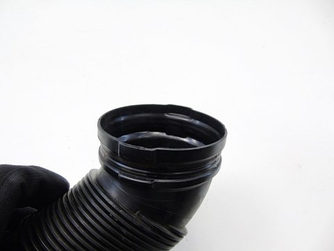 RURA PRZEWÓD POWIETRZA 2.0 TDI AUDI A4 B8 A5 A6 C7 Q5 Q3 CNH 04L129661A RURA PRZEWÓD POWIETRZA 2.0 TDI AUDI A4 B8 A5 A6 C7 Q5 Q3 CNH 04L129661A