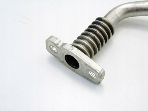 RURKA PRZEWÓD OLEJU TURBINY 2.0 TDI AUDI A4 B8 A5 A6 C7 Q5 CNH 04L145736E RURKA PRZEWÓD OLEJU TURBINY 2.0 TDI AUDI A4 B8 A5 A6 C7 Q5 CNH 04L145736E