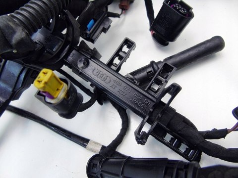 WIĄZKA ELEKTRYCZNA INSTALACJA SILNIKA 2.0 TDI AUDI A4 B8 A5 A6 C7 Q5 Q3 CNH WIĄZKA ELEKTRYCZNA INSTALACJA SILNIKA 2.0 TDI AUDI A4 B8 A5 A6 C7 Q5 Q3 CNH