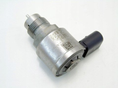 ZAWÓR LISTWY PALIWA 2.0 TDI AUDI A4 B8 A5 A6 C7 Q5 CNH 04L130764C PASSAT B8 ZAWÓR LISTWY PALIWA 2.0 TDI AUDI A4 B8 A5 A6 C7 Q5 CNH 04L130764C PASSAT B8