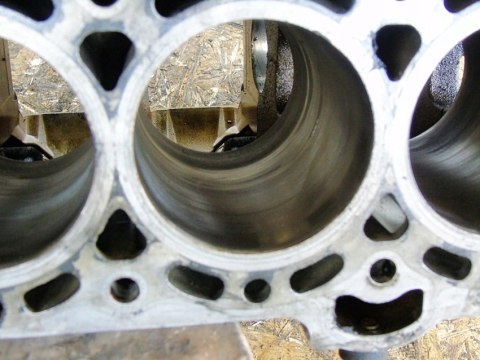BLOK SILNIKA 1.8 B 16V FORD MONDEO MK3 FOCUS 2 V30 V50 S40 RF1S7G6015AT BLOK SILNIKA 1.8 B 16V FORD MONDEO MK3 FOCUS 2 V30 V50 S40 RF1S7G6015AT