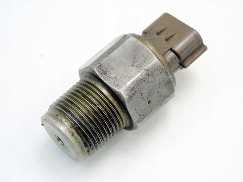 CZUJNIK LISTWY PALIWA 1.7 CDTI ASTRA H CORSA C MERIVA A COMBO DENSO 6100 CZUJNIK LISTWY PALIWA 1.7 CDTI ASTRA H CORSA C MERIVA A COMBO DENSO 6100