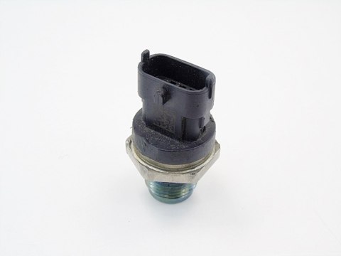 CZUJNIK LISTWY PALIWA 1.9 CDTI SX4 VECTRA C 159 ZAFIRA 9-3 147 ASTRA H CZUJNIK LISTWY PALIWA 1.9 CDTI SX4 VECTRA C 159 ZAFIRA 9-3 147 ASTRA H