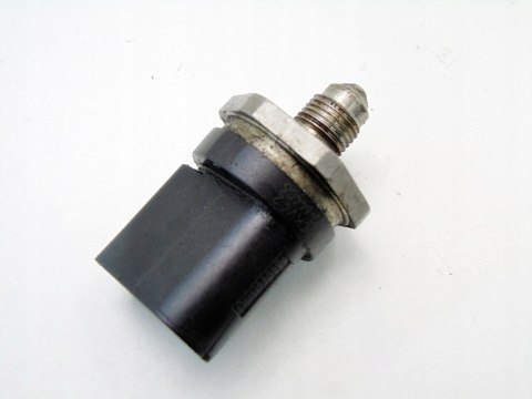 CZUJNIK PALIWA 1.4 TSI TFSI POLO V GOLF 7 AUDI A1 A3 IBIZA LEON 0261545079 CZUJNIK PALIWA 1.4 TSI TFSI POLO V GOLF 7 AUDI A1 A3 IBIZA LEON 0261545079
