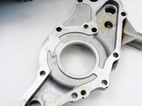 POMPA OLEJU OBUDOWA ROZRZĄDU 1.5 16V SUZUKI SX4 IGNIS LIANA SWIFT JUSTY POMPA OLEJU OBUDOWA ROZRZĄDU 1.5 16V SUZUKI SX4 IGNIS LIANA SWIFT JUSTY