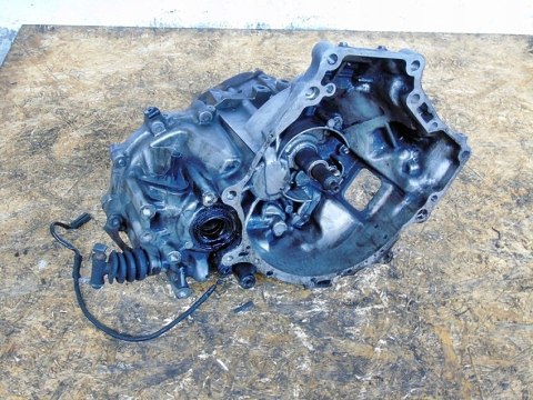 SKRZYNIA BIEGÓW 5GN80 2.0 TD DTID MAZDA PREMACY 626 RF3F SKRZYNIA BIEGÓW 5GN80 2.0 TD DTID MAZDA PREMACY 626 RF3F