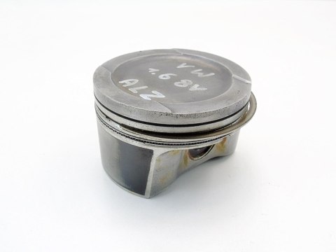 TŁOK 81L63 1.6 8V AUDI A4 B6 B7 EXEO PASSAT B5.5 FL TŁOK 81L63 1.6 8V AUDI A4 B6 B7 EXEO PASSAT B5.5 FL
