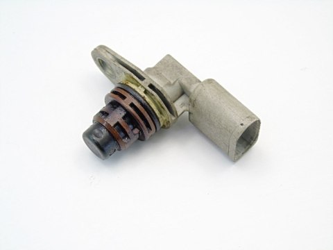 CZUJNIK WAŁKA 1.2 6V FABIA I POLO N9 FOX 03D907601 CZUJNIK WAŁKA 1.2 6V FABIA I POLO N9 FOX 03D907601