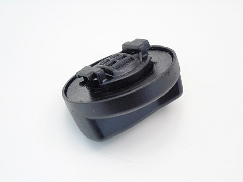 KOREK WLEWU OLEJU 1.2 6V FABIA I POLO N9 FOX VALEO 026103485E KOREK WLEWU OLEJU 1.2 6V FABIA I POLO N9 FOX VALEO 026103485E