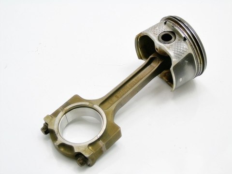 TŁOK KORBOWÓD 1.8 16V MAZDA 5 6 GG GH GY MX5 L801 TŁOK KORBOWÓD 1.8 16V MAZDA 5 6 GG GH GY MX5 L801
