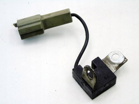KONDENSATOR 2.3 16V FORD MAVERICK MAZDA 6 TRIBUTE TRANSIT 1F1F-18801-AA KONDENSATOR 2.3 16V FORD MAVERICK MAZDA 6 TRIBUTE TRANSIT 1F1F-18801-AA