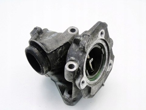 PODSTAWA OBUDOWA ZAWORU SPALIN EGR 1.6 TDCI C-MAX FOCUS 2 C30 V50 S40 S80 PODSTAWA OBUDOWA ZAWORU SPALIN EGR 1.6 TDCI C-MAX FOCUS 2 C30 V50 S40 S80