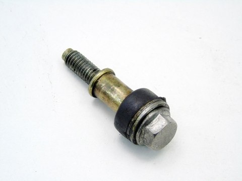 ŚRUBA POKRYWY ZAWORÓW 2.0 D BMW X3 E46 E90 E91 E60 E61 E87 E91 E83 M47D20 ŚRUBA POKRYWY ZAWORÓW 2.0 D BMW X3 E46 E90 E91 E60 E61 E87 E91 E83 M47D20