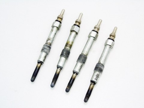 ŚWIECA ŻAROWA 1.9 JTD ALFA ROMEO 147 156 GT LYBRA 159 STILO BRAVO NGK Y534J ŚWIECA ŻAROWA 1.9 JTD ALFA ROMEO 147 156 GT LYBRA 159 STILO BRAVO NGK Y534J