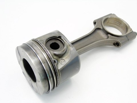 TŁOK KORBOWÓD 84L67 2.0 DTI OPEL VECTRA C B ZAFIRA ASTRA G SIGNUM TŁOK KORBOWÓD 84L67 2.0 DTI OPEL VECTRA C B ZAFIRA ASTRA G SIGNUM