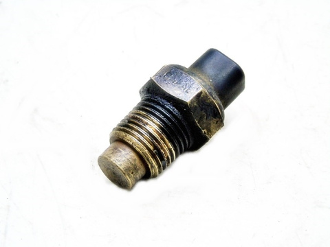 CZUJNIK TEMPERATURY WODY DAEWOO 2.4 D LUBLIN II CZUJNIK TEMPERATURY WODY DAEWOO 2.4 D LUBLIN II