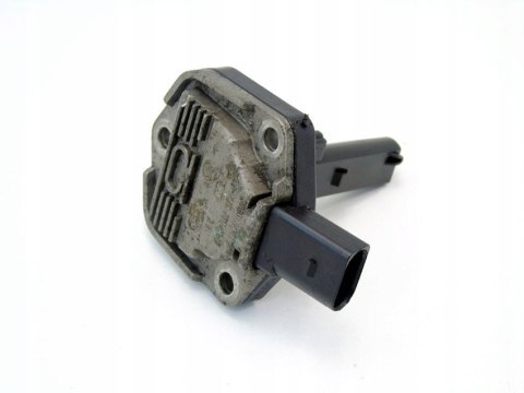 CZUJNIK OLEJU 2.0 20V PASSAT AUDI A4 B6 B7 A6 C5 PASSAT B5.5 1J0907660C CZUJNIK OLEJU 2.0 20V PASSAT AUDI A4 B6 B7 A6 C5 PASSAT B5.5 1J0907660C