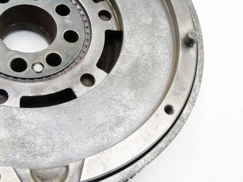 KOŁO DWUMASOWE 2.0 D BMW X3 E46 E90 E91 E60 E61 E87 E91 E83 M47D20 520D KOŁO DWUMASOWE 2.0 D BMW X3 E46 E90 E91 E60 E61 E87 E91 E83 M47D20 520D