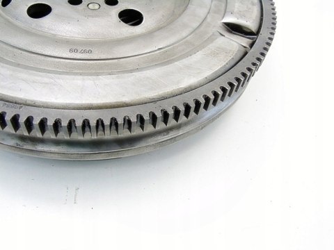 KOŁO DWUMASOWE ZAMACHOWE 2.0 DTI OPEL VECTRA C B ZAFIRA ASTRA G SIGNUM KOŁO DWUMASOWE ZAMACHOWE 2.0 DTI OPEL VECTRA C B ZAFIRA ASTRA G SIGNUM