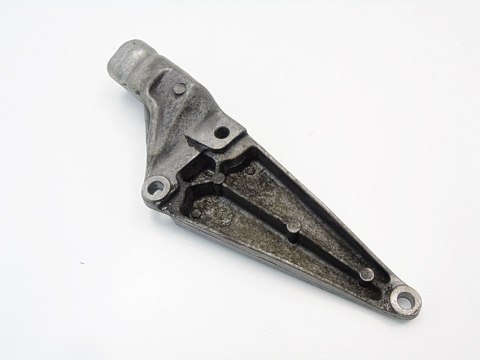 ŁAPA SILNIKA 2.0 20V PASSAT AUDI A4 B6 B7 A6 C5 PASSAT B5.5 8E0199343H ŁAPA SILNIKA 2.0 20V PASSAT AUDI A4 B6 B7 A6 C5 PASSAT B5.5 8E0199343H